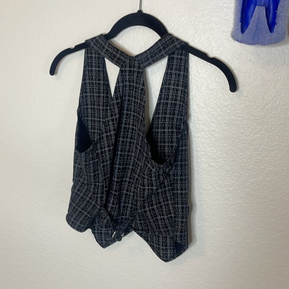 🖤Super Cute Black And White Vest🖤 - Picture 5 of 8